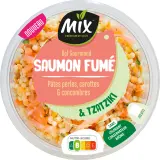 MIX Bol gourmand saumon fumé pâtes perles carottes concombres et tzatziki