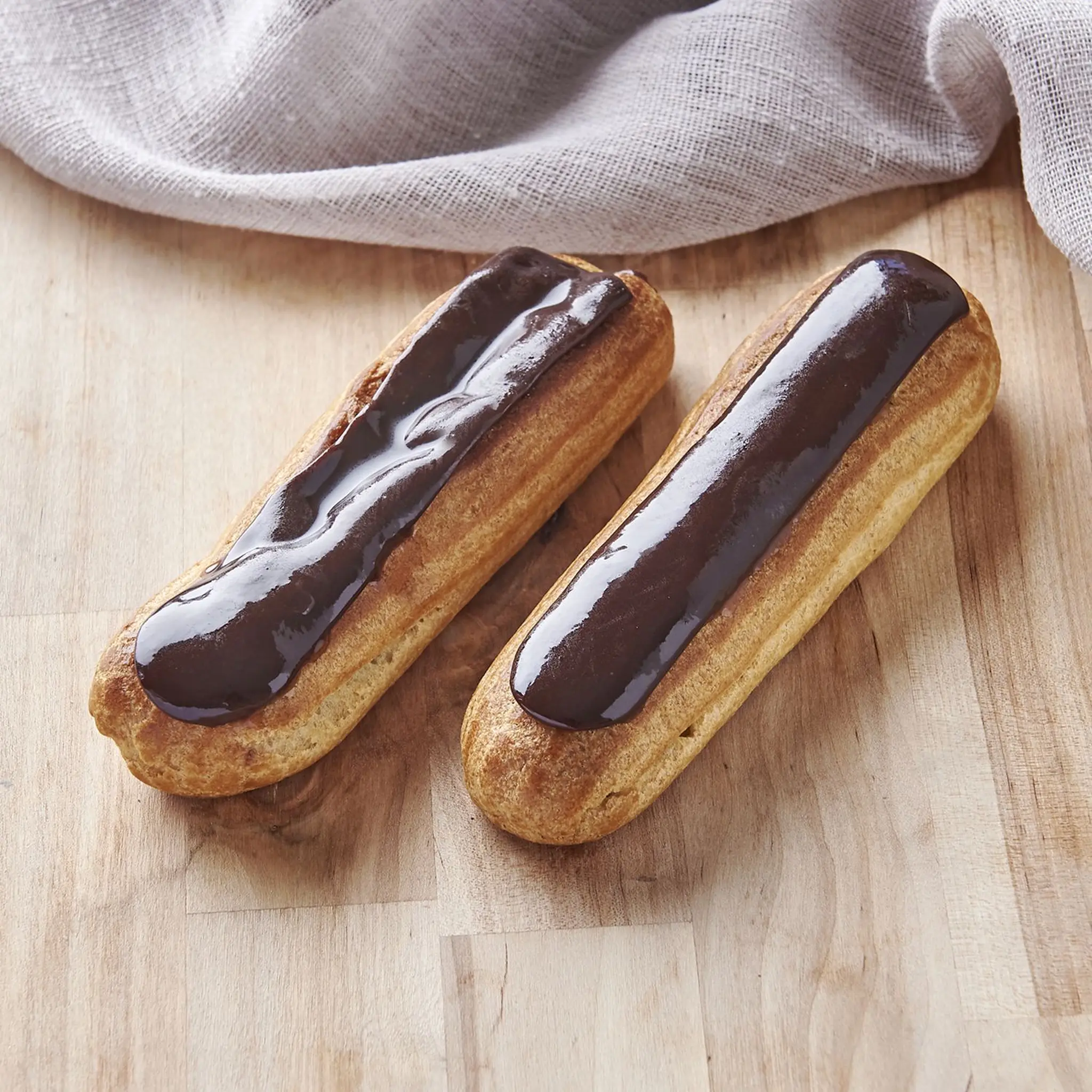 MON PÂTISSIER Eclairs au chocolat