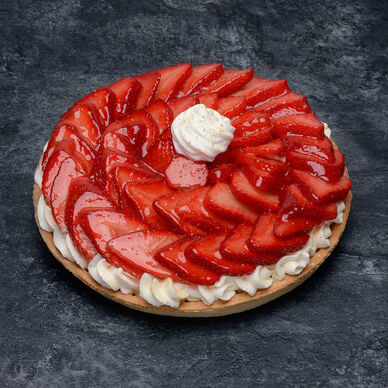Tarte fraises crème fouettée, 6 parts, 890g